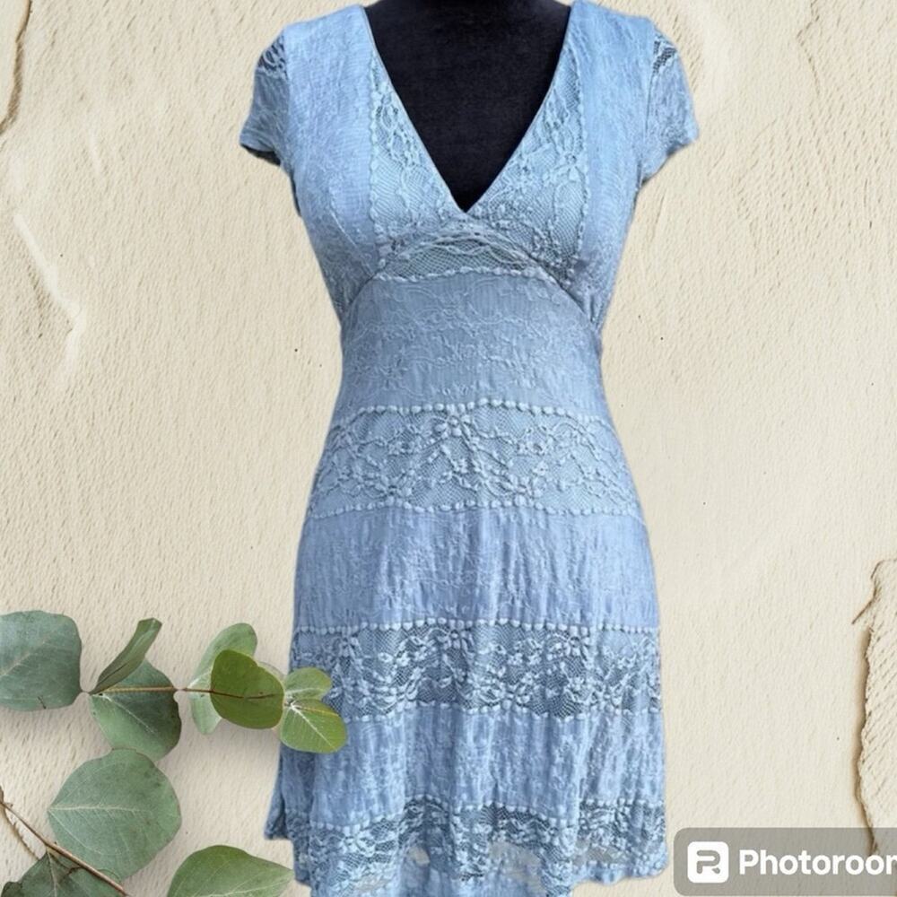 CHARLOTTE RUSSE Women's size XS, Blue Lace Dress
